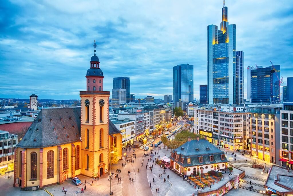 view-skyline-frankfurt-during-twilight-sunset-1024x683