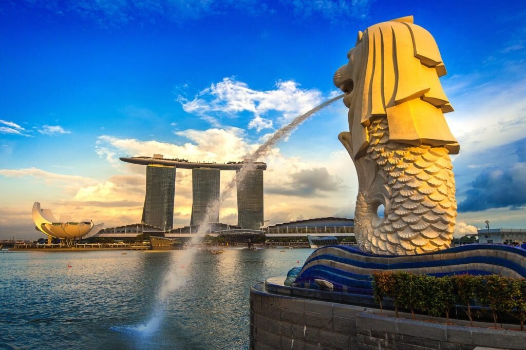 merlion-statue-cityscape-singapore-1024x682